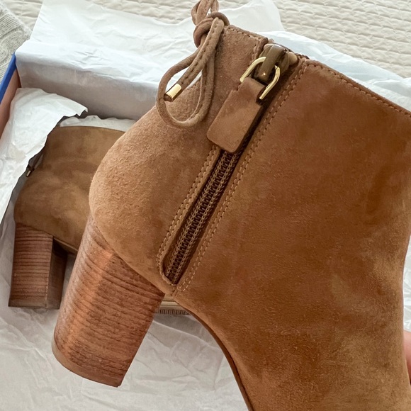 🛍 Stuart Weitzman The Gardiner Booty - Picture 4 of 11